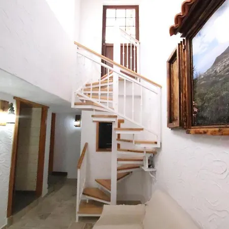 Dani House