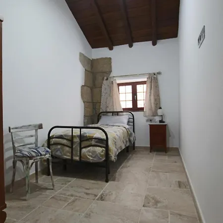 Dani House * غراناديا دي أبونا